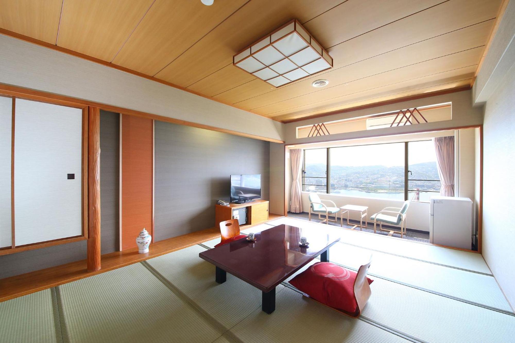 Ooedo Onsen Monogatari Nagasaki Hotel Seifu Екстериор снимка
